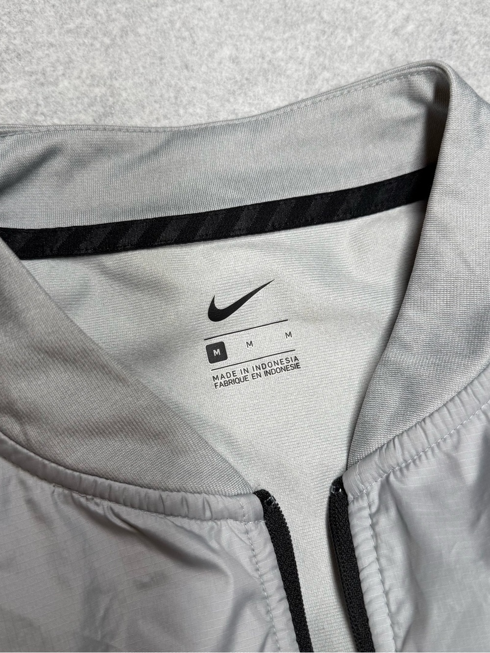 Nike Gray and Orange Tennessee Volunteers Pullover Windbreaker - Picture 4 of 5